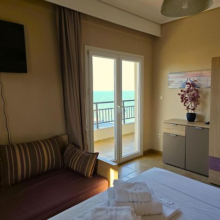 Studio Just On The Beach Paralia Katerinis Exterior photo