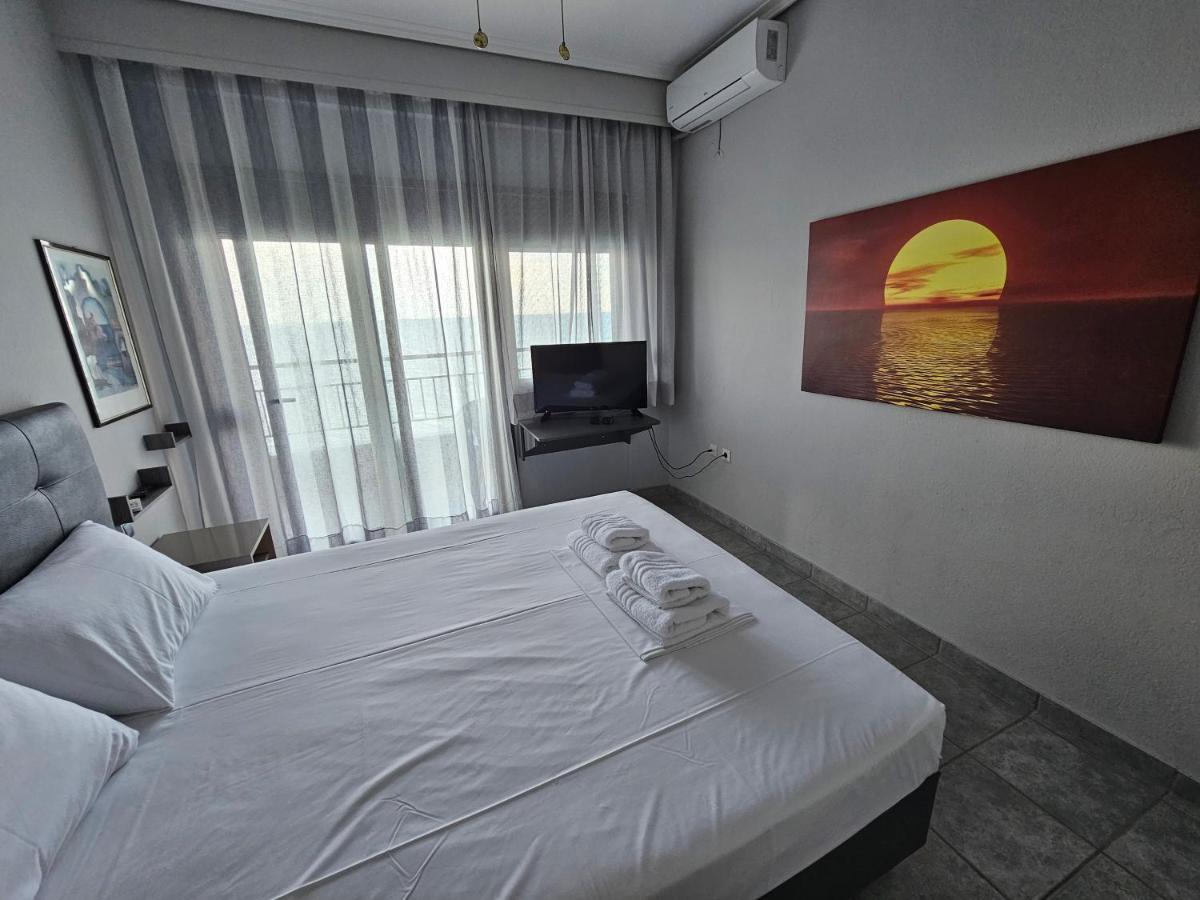 Studio Just On The Beach Paralia Katerinis Exterior photo