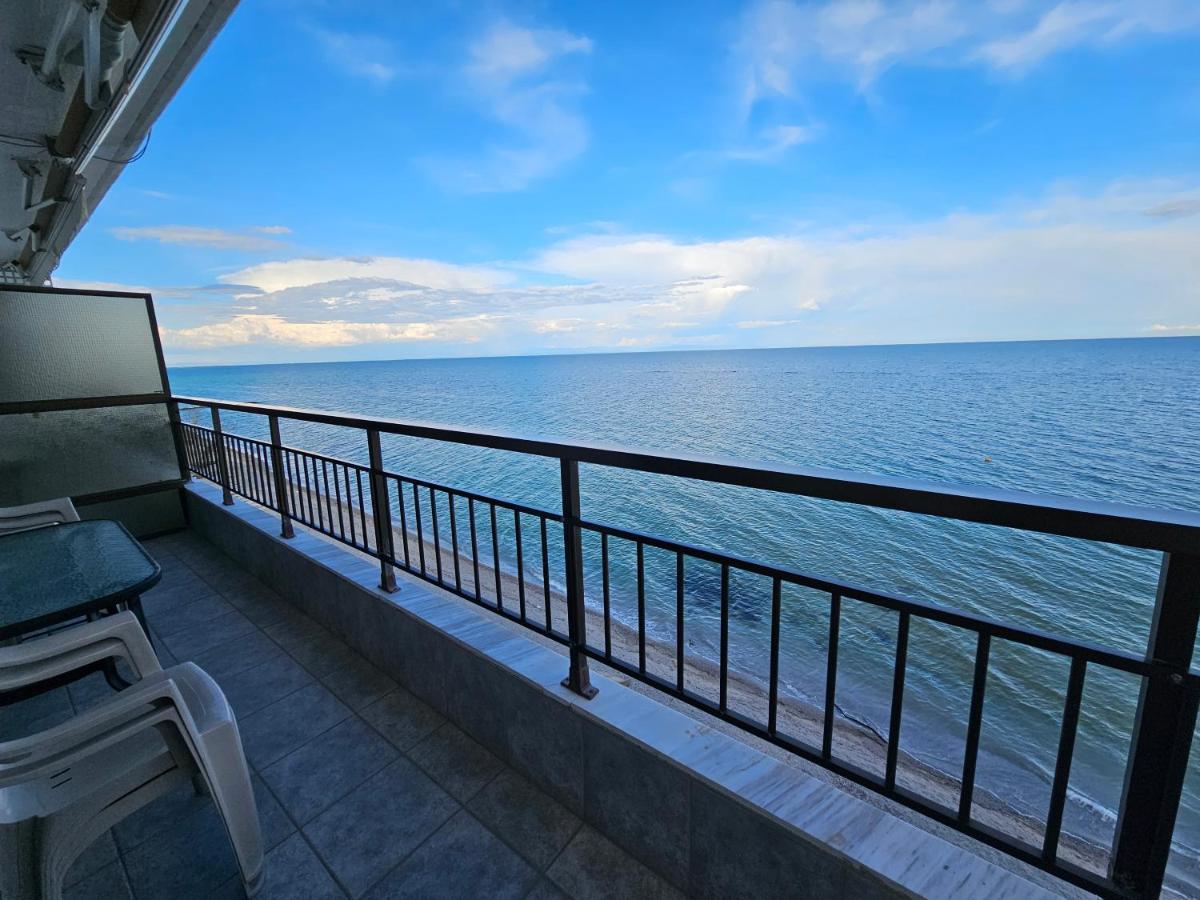 Studio Just On The Beach Paralia Katerinis Exterior photo