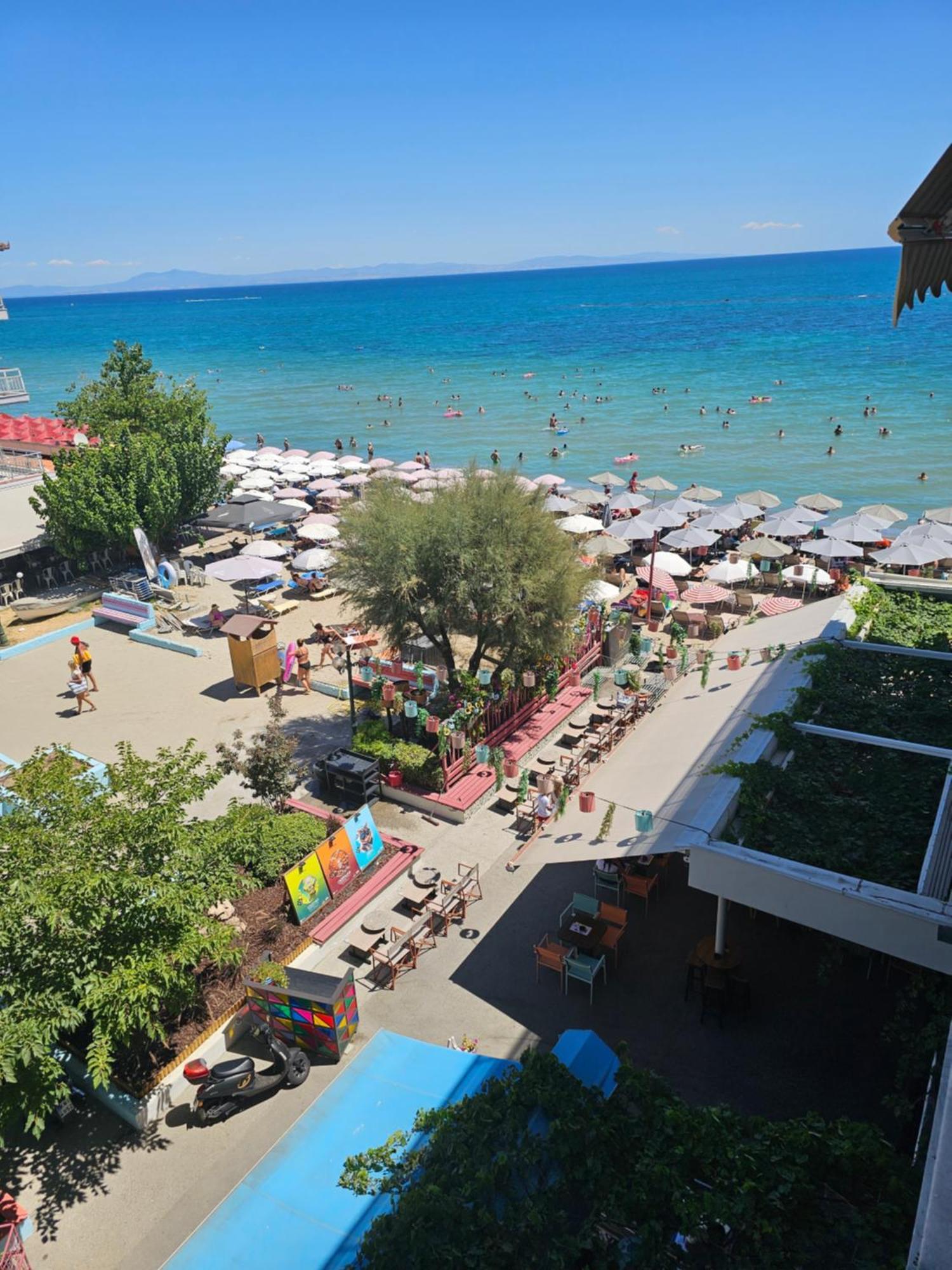 Studio Just On The Beach Paralia Katerinis Exterior photo