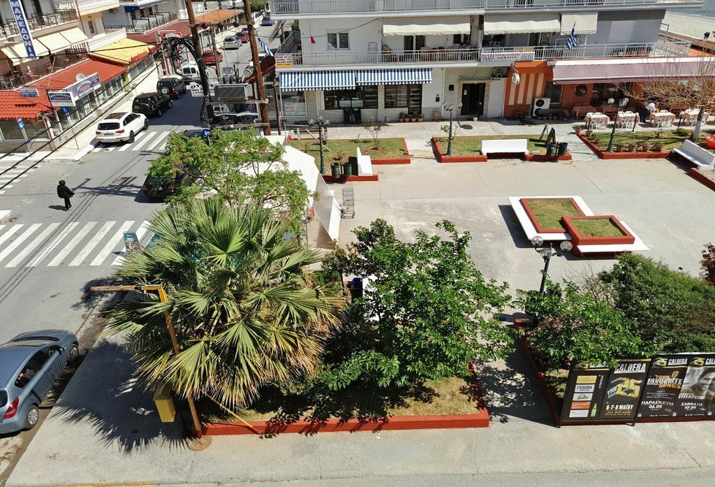 Studio Just On The Beach Paralia Katerinis Exterior photo