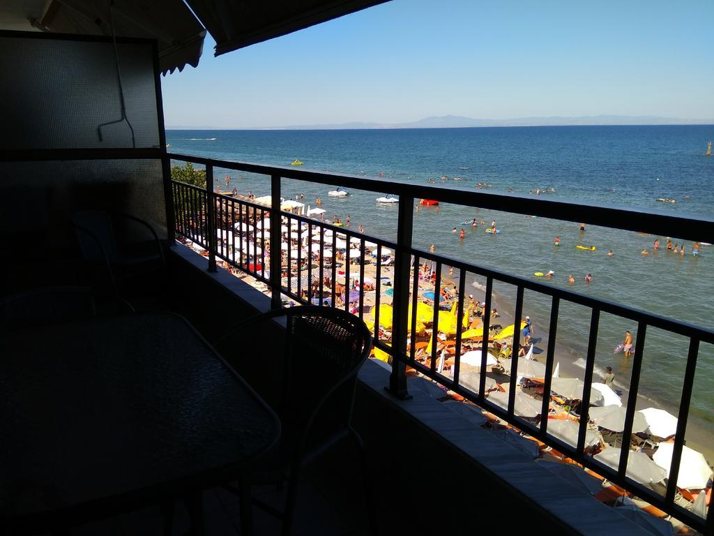 Studio Just On The Beach Paralia Katerinis Exterior photo